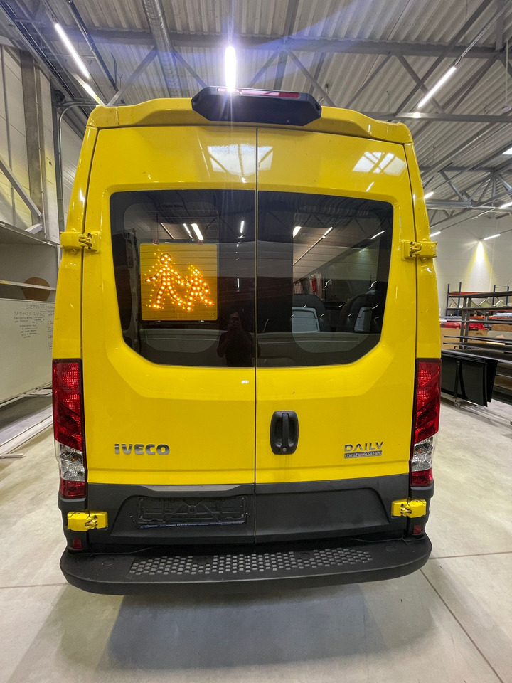 Minibus, Passenger van 5 MINIBUS IVECO DAILY NEUF ET NON IMMATRICULE: picture 7