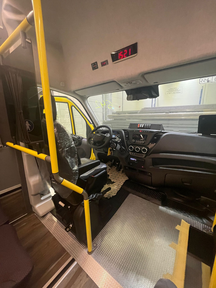 Minibus, Passenger van 5 MINIBUS IVECO DAILY NEUF ET NON IMMATRICULE: picture 11