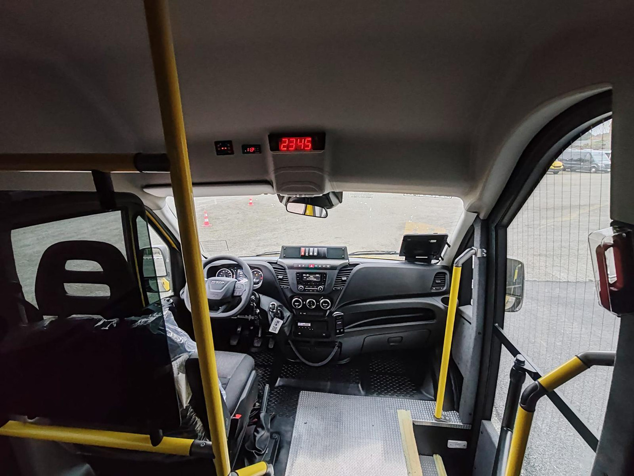 Minibus, Passenger van 5 MINIBUS IVECO DAILY NEUF ET NON IMMATRICULE: picture 12