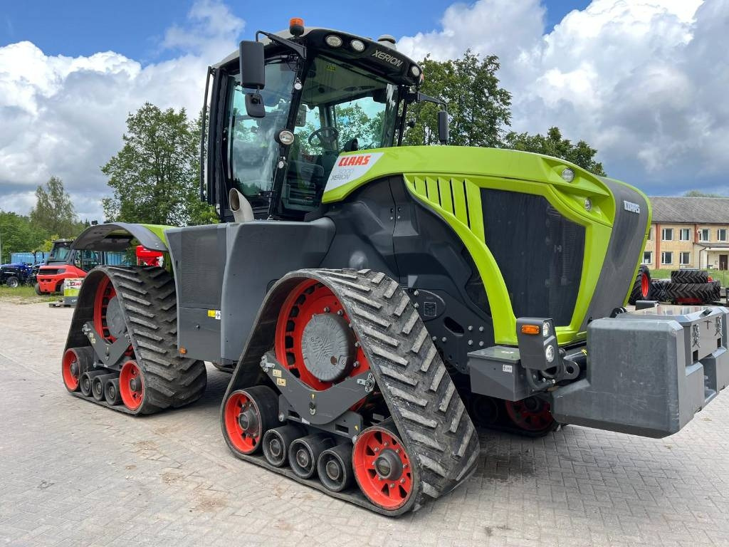 Claas XERION 5000 TRAC TS - Farm tractor: picture 5 Claas XERION 5000 TRAC TS - Farm tractor: picture 5