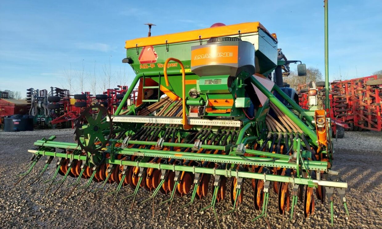 Amazone AD-P 403 / KG 4000 Greendrill - Combine seed drill: picture 2 Amazone AD-P 403 / KG 4000 Greendrill - Combine seed drill: picture 2