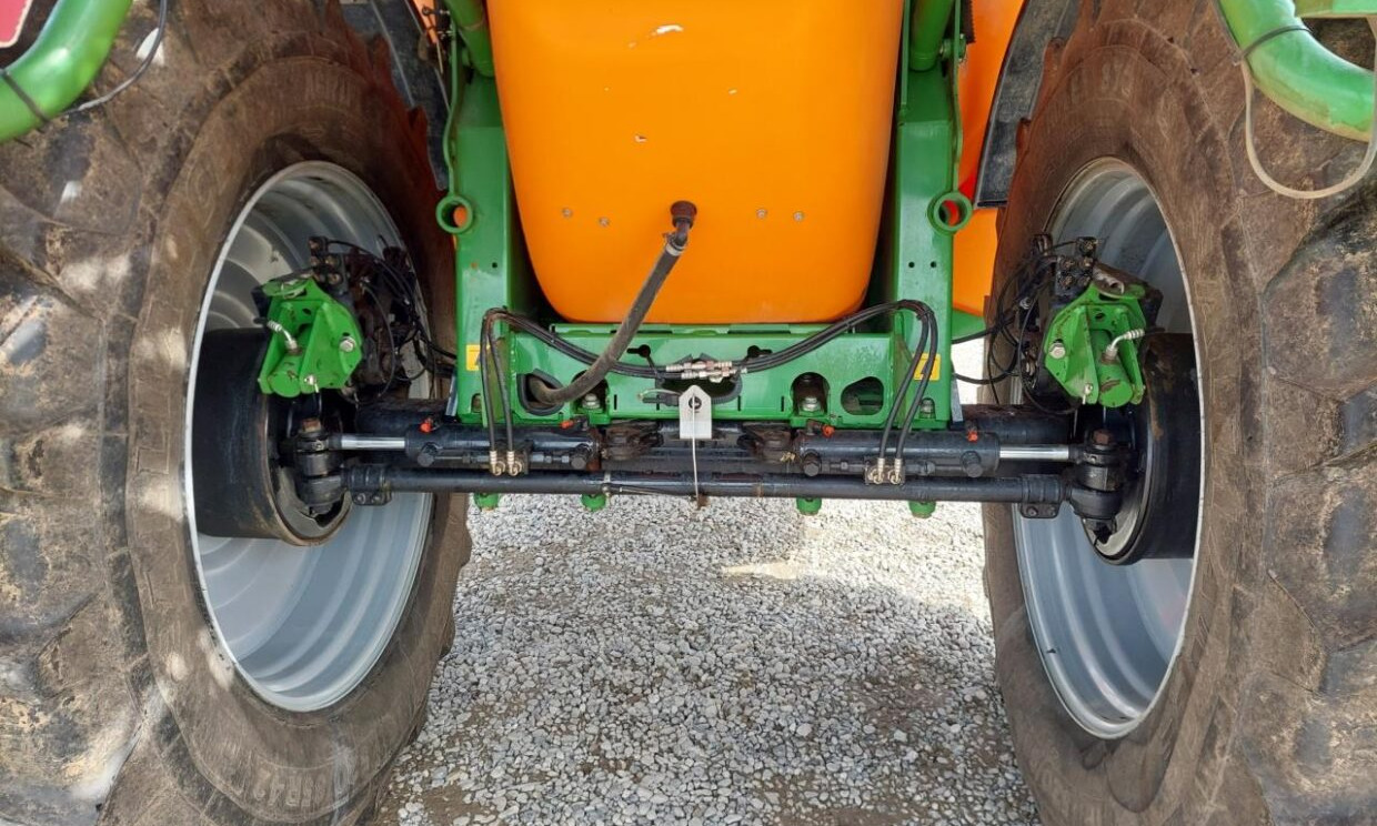 Amazone UX 6200 Super- 36m m GPS - Trailed sprayer: picture 5 Amazone UX 6200 Super- 36m m GPS - Trailed sprayer: picture 5