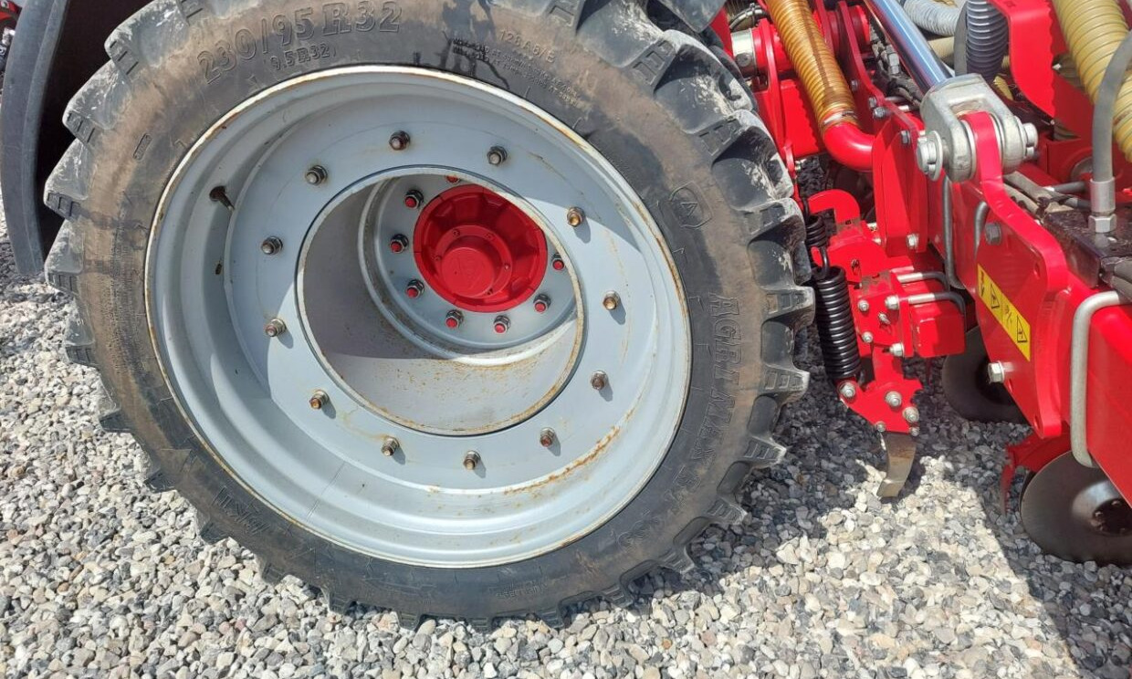 Precision sowing machine Horsch Maestro 12 CC: picture 11