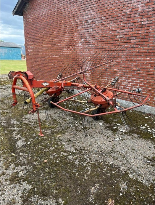 Kuhn GSR 25 N - Tedder/ Rake: picture 1 Kuhn GSR 25 N - Tedder/ Rake: picture 1