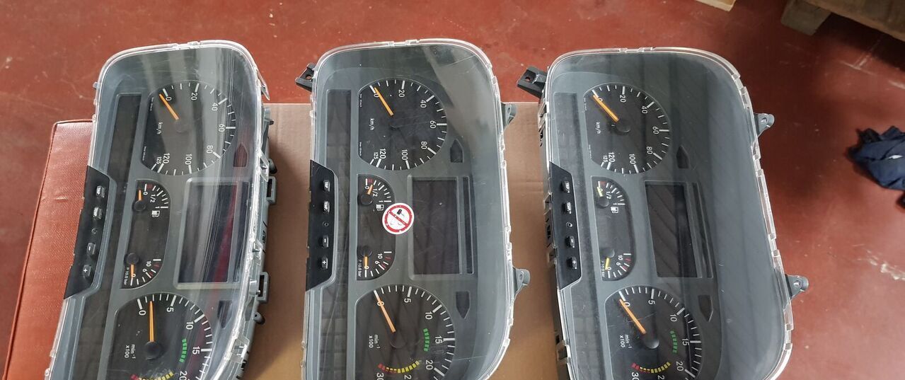 Continental FR/CPC Mercedes-Benz ACTROS MP2 - ECU for Truck: picture 1 Continental FR/CPC Mercedes-Benz ACTROS MP2 - ECU for Truck: picture 1