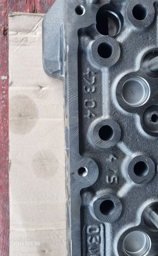 Mercedes-Benz A4730101420 Mercedes-Benz ACTROS MP4 EURO 6 - Cylinder head for Truck: picture 4 Mercedes-Benz A4730101420 Mercedes-Benz ACTROS MP4 EURO 6 - Cylinder head for Truck: picture 4