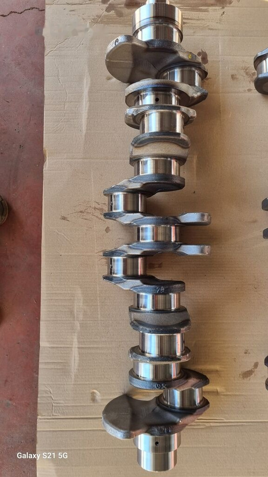 Mercedes-Benz ATEGO EURO 6 OM 936 LA 2026100194 Mercedes-Benz ATEGO EURO 6 - Crankshaft for Truck: picture 4 Mercedes-Benz ATEGO EURO 6 OM 936 LA 2026100194 Mercedes-Benz ATEGO EURO 6 - Crankshaft for Truck: picture 4