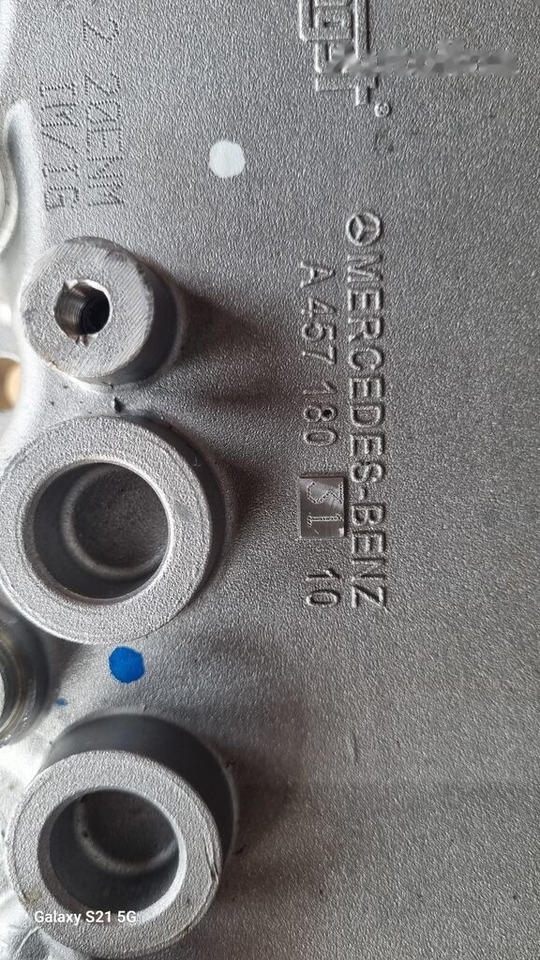 Mercedes-Benz OIL COOLER A 4571803110   Mercedes-Benz - Oil cooler for Truck: picture 3 Mercedes-Benz OIL COOLER A 4571803110   Mercedes-Benz - Oil cooler for Truck: picture 3