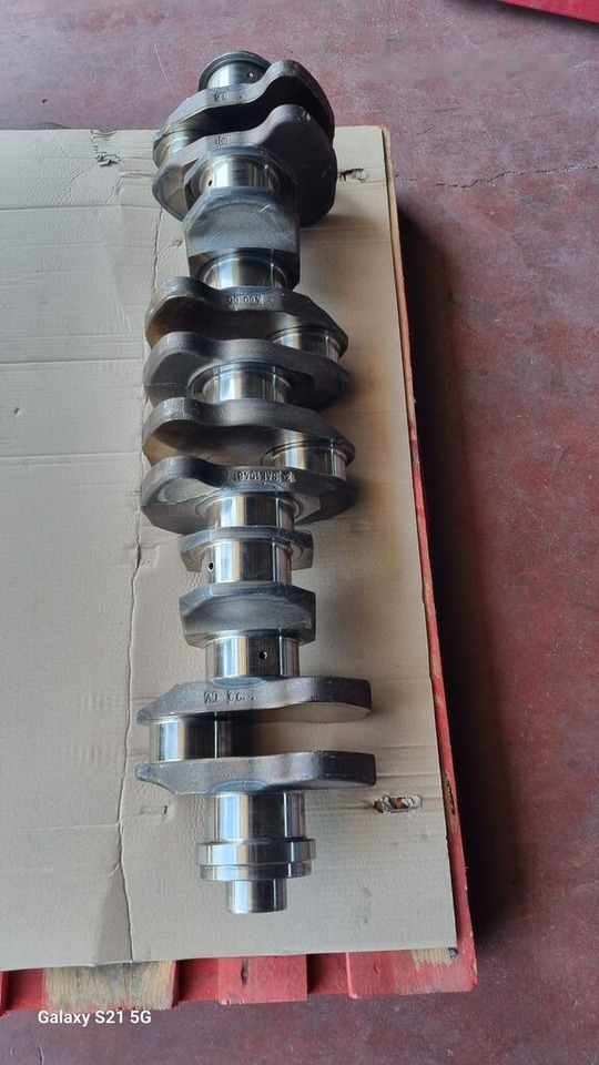 Mercedes-Benz OM 460 - OM 457 Mercedes-Benz OM 460 - OM 457 - Crankshaft for Truck: picture 5 Mercedes-Benz OM 460 - OM 457 Mercedes-Benz OM 460 - OM 457 - Crankshaft for Truck: picture 5