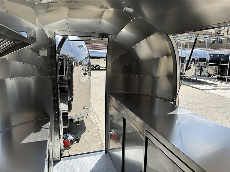 Vending trailer for transportation of food European Food Truck Crepe,Burger,Grilled Sausage,Lángos Food Trailer: picture 17
