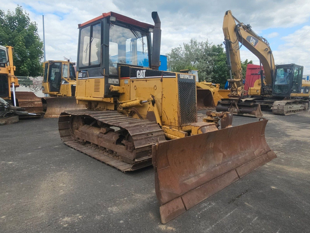 CAT D3C Raupe - Bulldozer: picture 4 CAT D3C Raupe - Bulldozer: picture 4