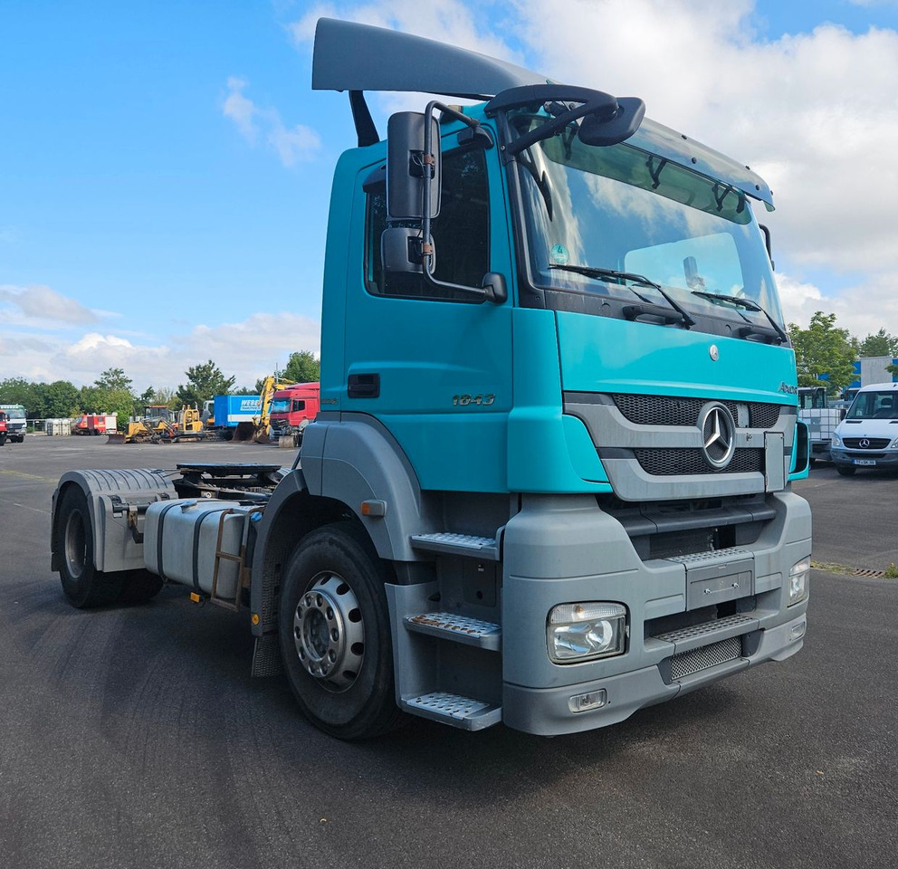Mercedes-Benz Axor 1843 4x2 mit Kipphydraulik - Tractor unit: picture 1 Mercedes-Benz Axor 1843 4x2 mit Kipphydraulik - Tractor unit: picture 1