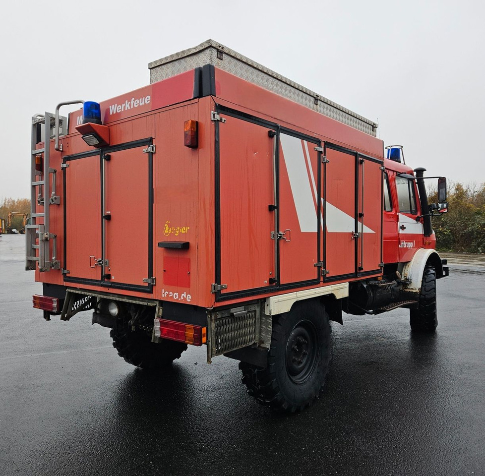 Unimog U4000 4x4 DOKA Tanklöschfahrzeug Feuerwehr - Tank truck: picture 5 Unimog U4000 4x4 DOKA Tanklöschfahrzeug Feuerwehr - Tank truck: picture 5