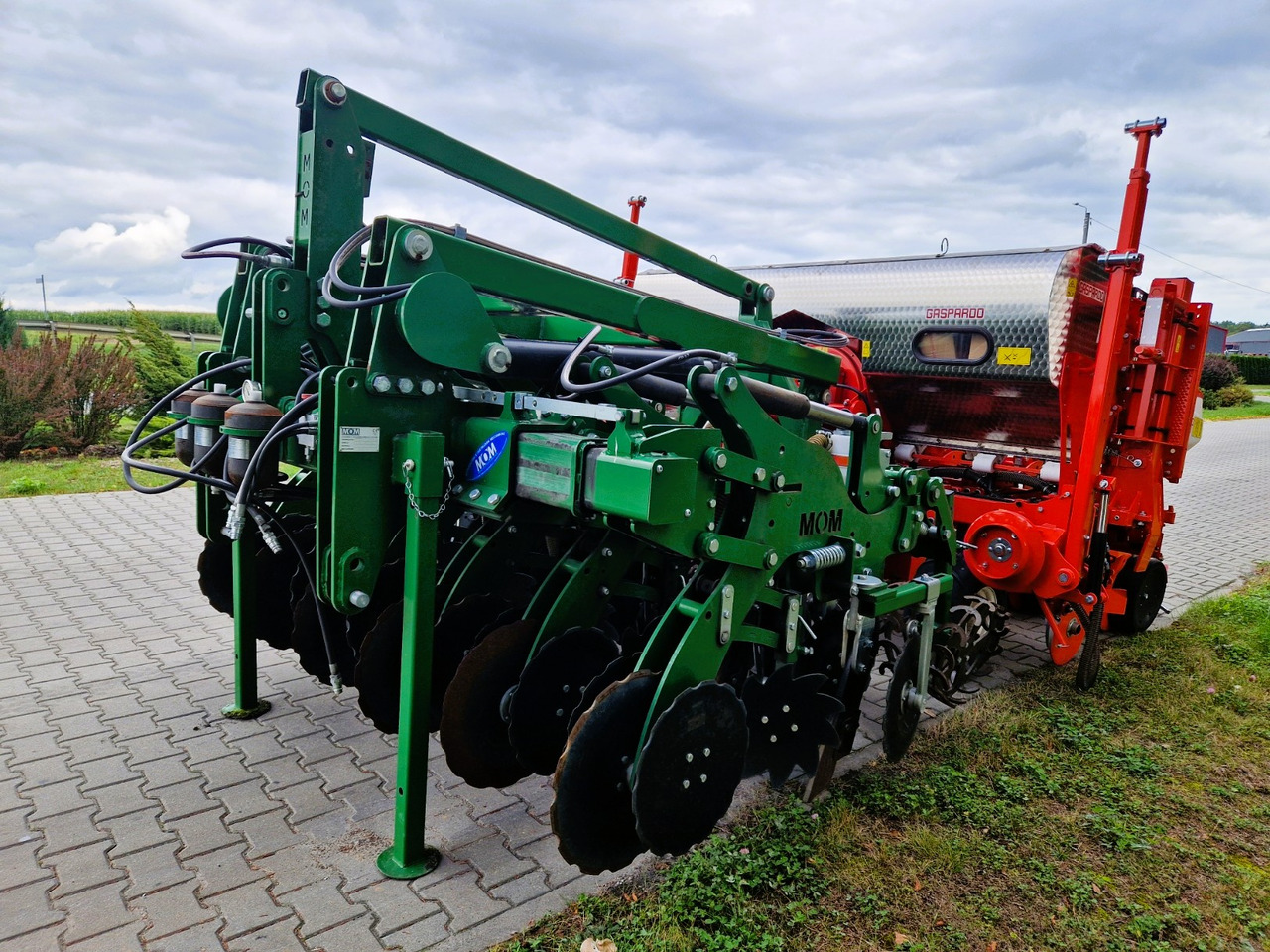 MASCHIO GASPARDO + Moretto MOM MAGA 6R + Strip Hawk - Precision sowing machine: picture 5 MASCHIO GASPARDO + Moretto MOM MAGA 6R + Strip Hawk - Precision sowing machine: picture 5
