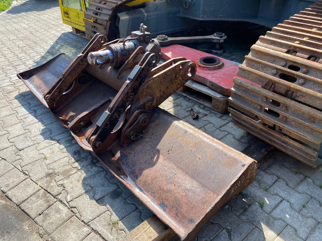 Case 888 P - Attachment for Wheel excavator: picture 2 Case 888 P - Attachment for Wheel excavator: picture 2