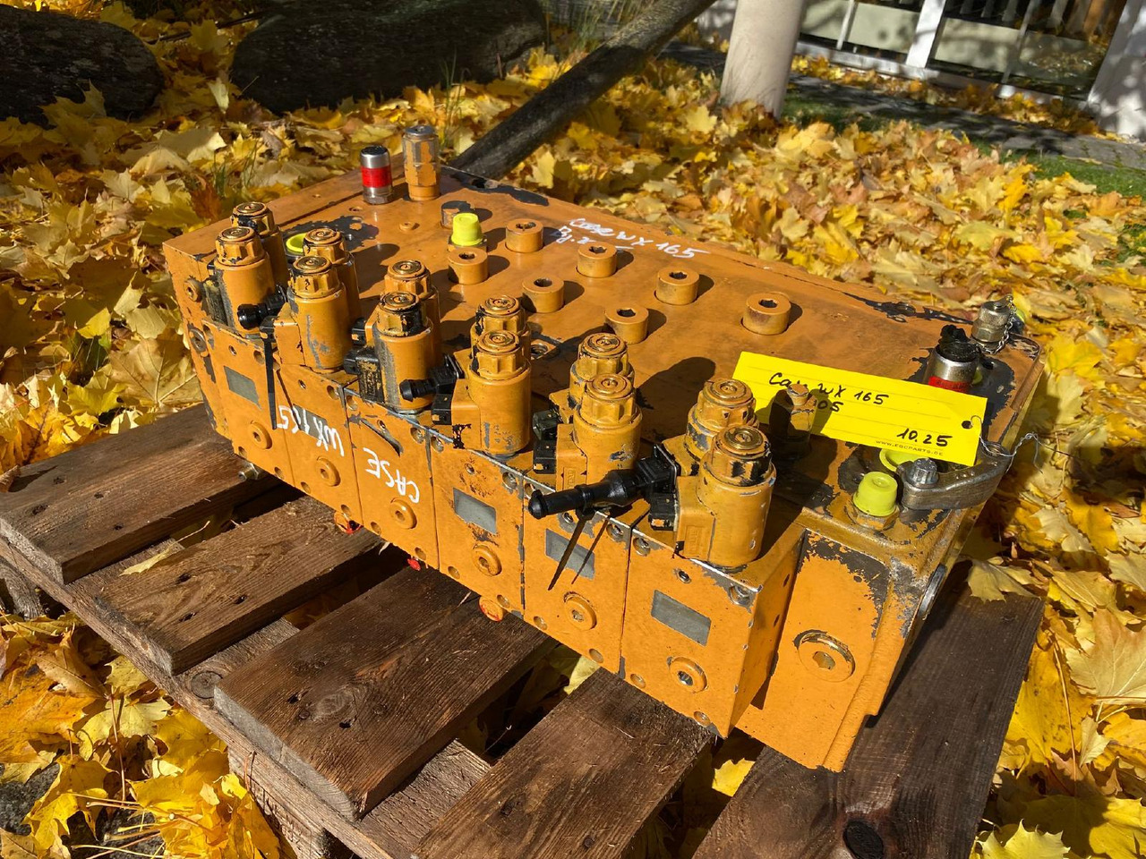 Case WX 165 - Hydraulic valve for Construction machinery: picture 2 Case WX 165 - Hydraulic valve for Construction machinery: picture 2