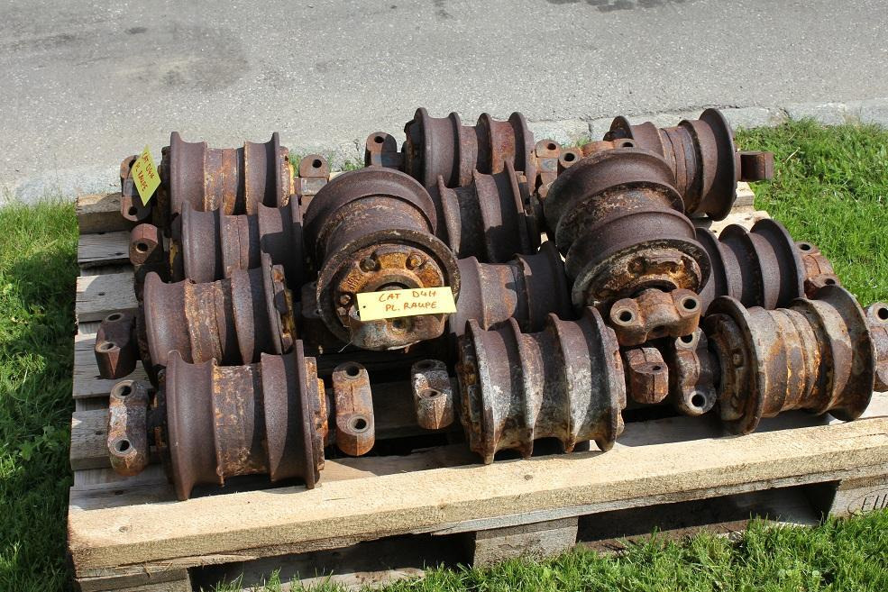 Caterpillar D 4-H - Track roller for Construction machinery: picture 1 Caterpillar D 4-H - Track roller for Construction machinery: picture 1