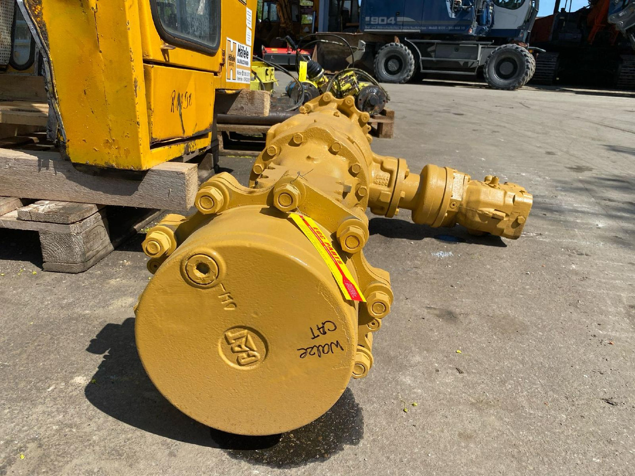 Axle and parts for Construction machinery Caterpillar Walzenzug: picture 6