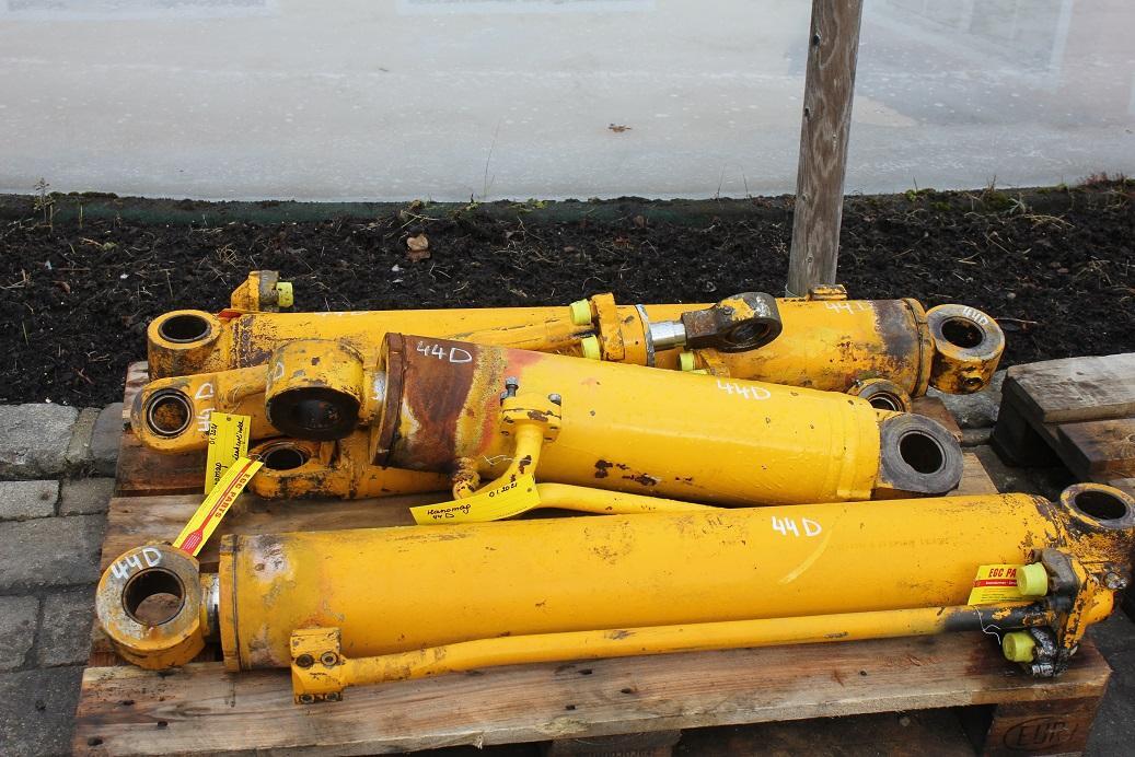Hanomag 44D - Hydraulic cylinder for Construction machinery: picture 3 Hanomag 44D - Hydraulic cylinder for Construction machinery: picture 3