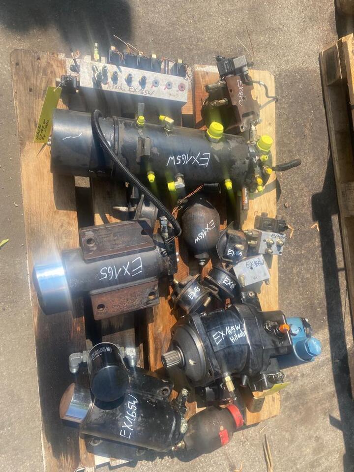 Hitachi EX 165W - Hydraulics for Construction machinery: picture 4 Hitachi EX 165W - Hydraulics for Construction machinery: picture 4