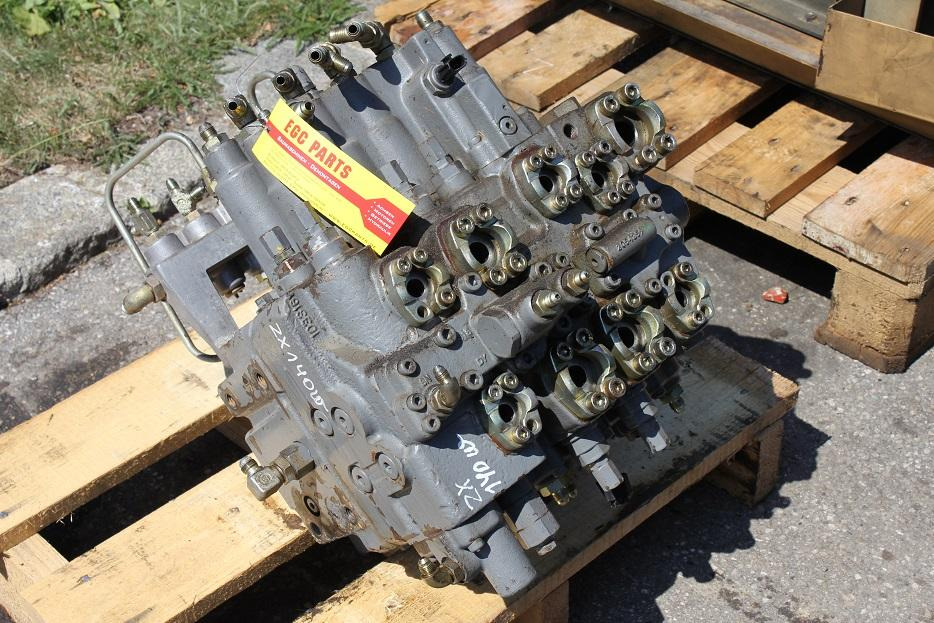 Hitachi ZX 140W - Hydraulic valve for Construction machinery: picture 2 Hitachi ZX 140W - Hydraulic valve for Construction machinery: picture 2