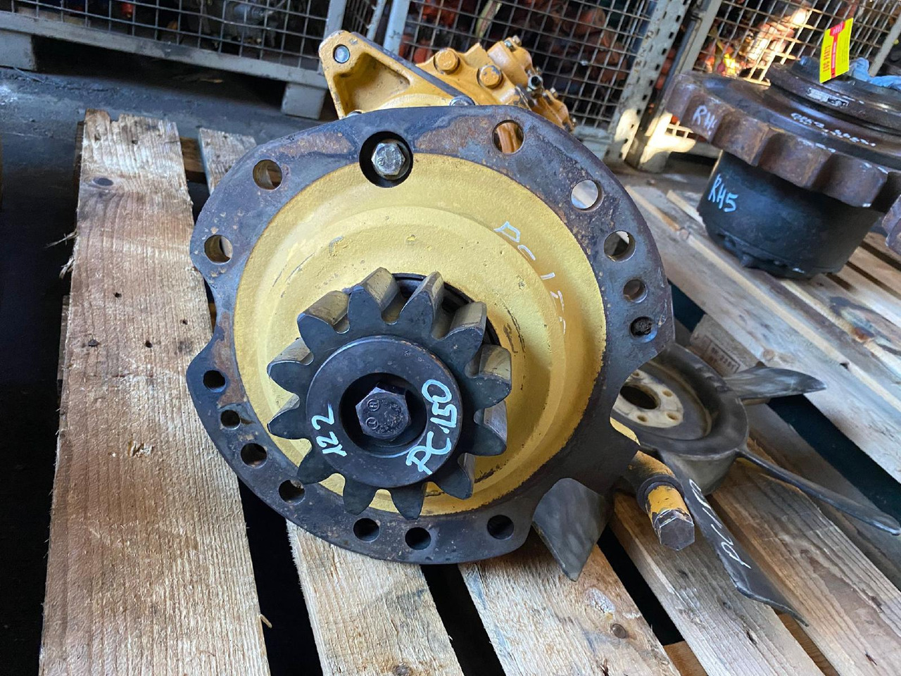 Komatsu PC 150 - Swing motor for Construction machinery: picture 2 Komatsu PC 150 - Swing motor for Construction machinery: picture 2