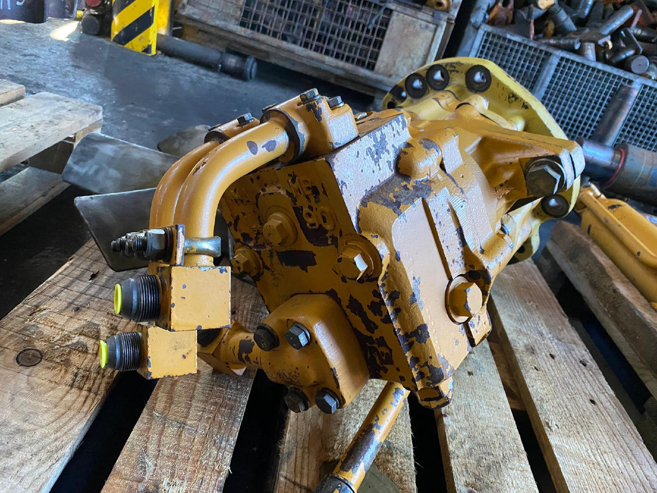 Komatsu PC 150 - Swing motor for Construction machinery: picture 3 Komatsu PC 150 - Swing motor for Construction machinery: picture 3