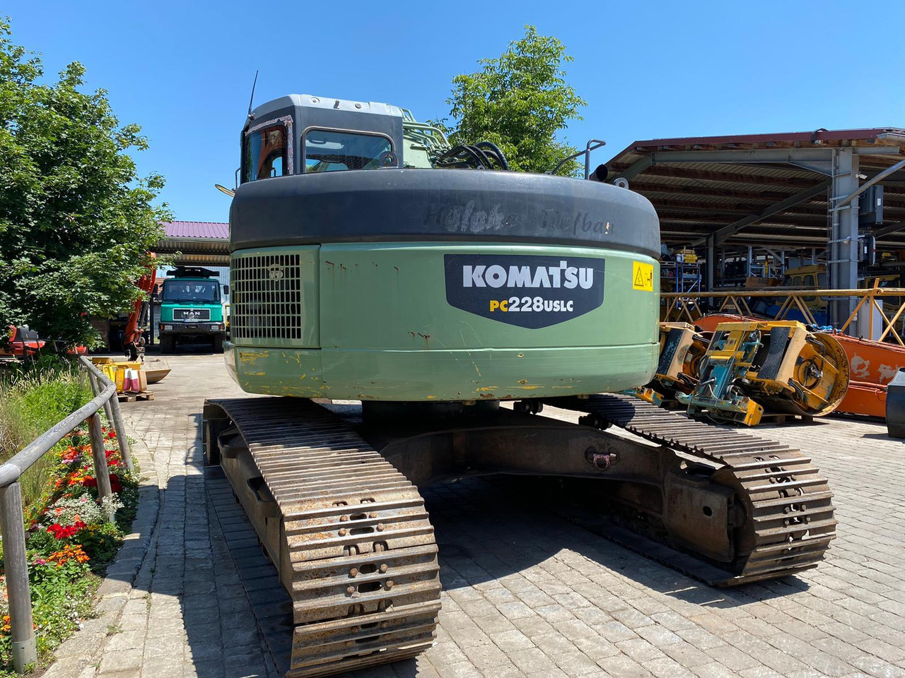 Crawler excavator Komatsu PC 228LC 3K: picture 14