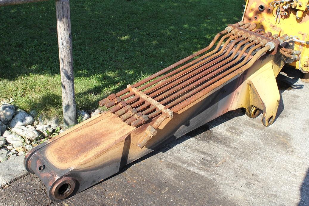 Komatsu PW 95 - Boom for Excavator: picture 1 Komatsu PW 95 - Boom for Excavator: picture 1