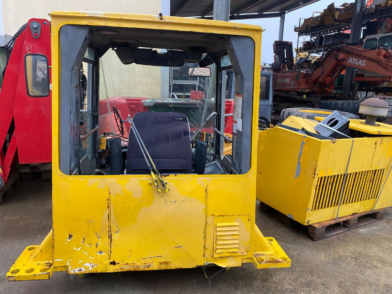 Komatsu WA 470-3 - Cab for Construction machinery: picture 2 Komatsu WA 470-3 - Cab for Construction machinery: picture 2