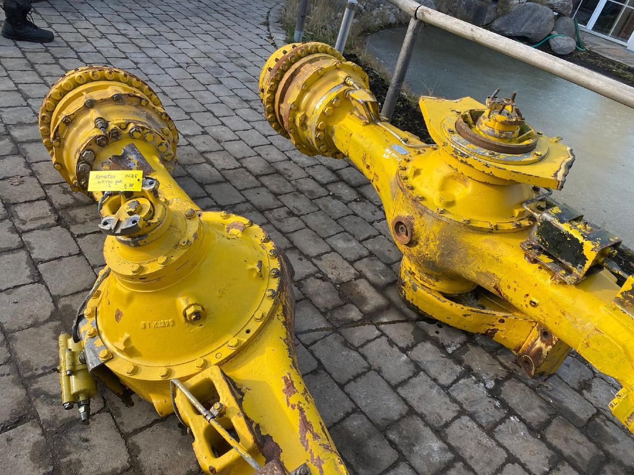 Komatsu WA 470-3 - Axle and parts for Construction machinery: picture 3 Komatsu WA 470-3 - Axle and parts for Construction machinery: picture 3