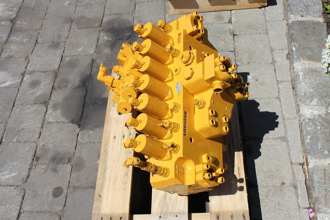 Liebherr 900 Lit. - Hydraulic valve for Construction machinery: picture 3 Liebherr 900 Lit. - Hydraulic valve for Construction machinery: picture 3