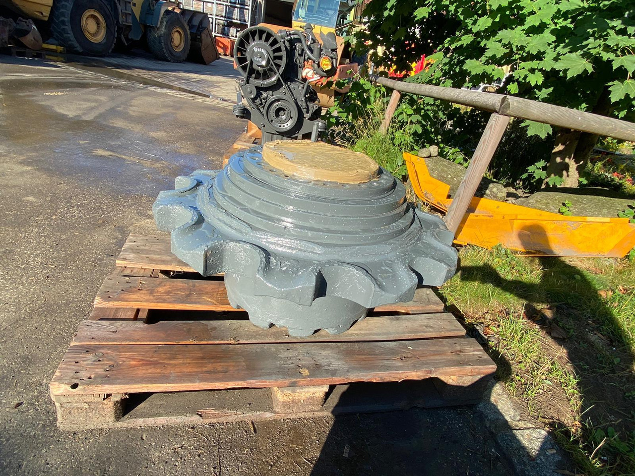 Liebherr FAT 550P051 aus LH R964 - Final drive for Construction machinery: picture 4 Liebherr FAT 550P051 aus LH R964 - Final drive for Construction machinery: picture 4