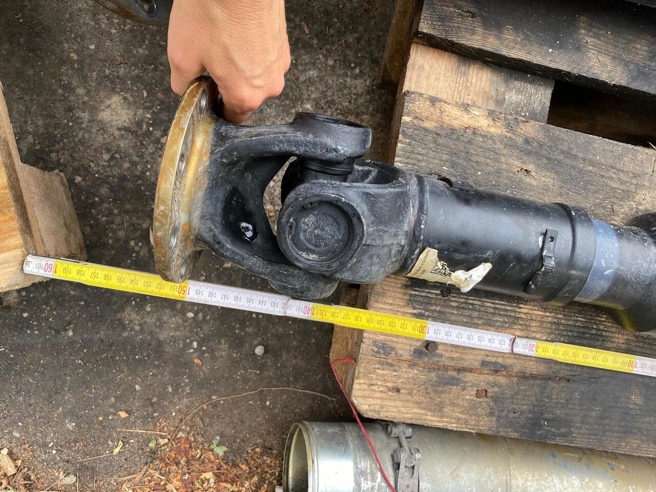 Liebherr L 566 - Propeller shaft for Construction machinery: picture 4 Liebherr L 566 - Propeller shaft for Construction machinery: picture 4