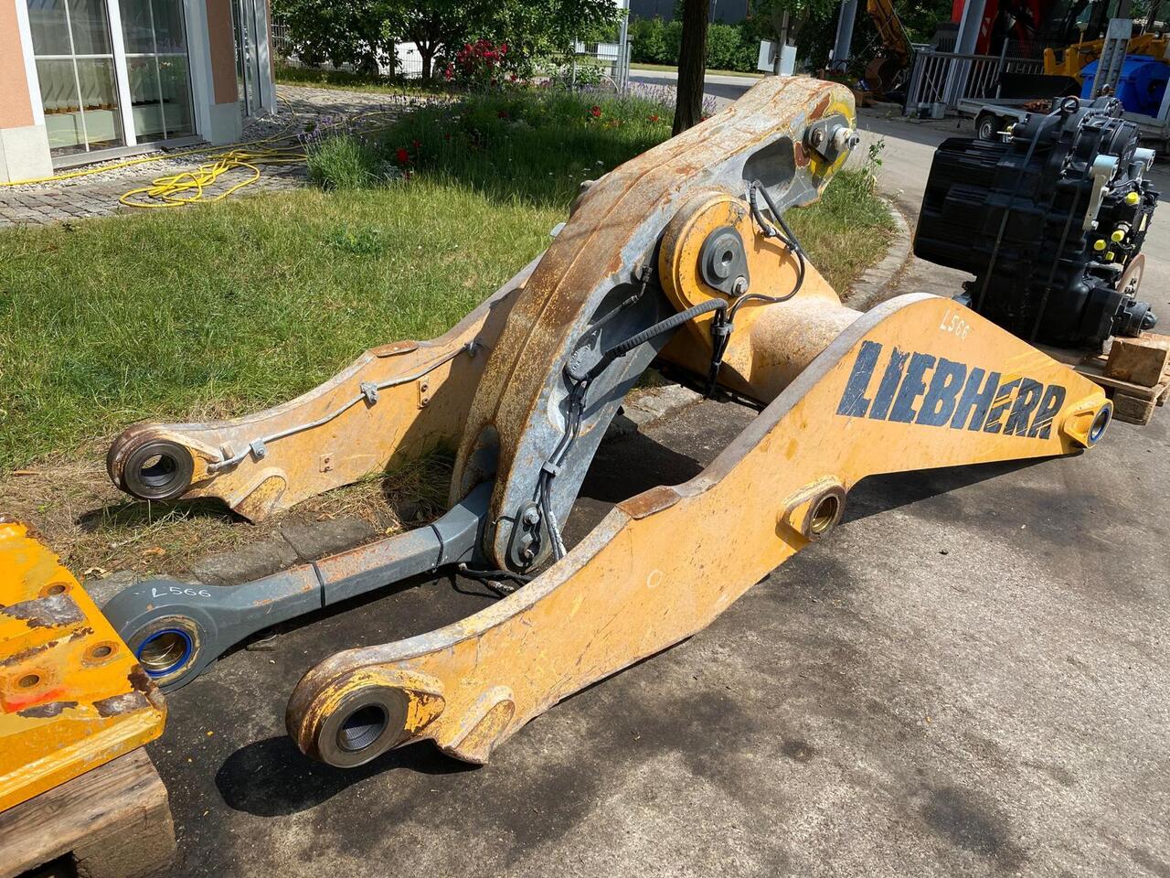 Liebherr L 566 - Boom: picture 1 Liebherr L 566 - Boom: picture 1