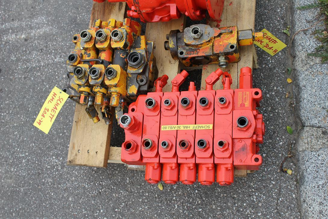 Schaeff HML 30 A - Hydraulic valve for Construction machinery: picture 2 Schaeff HML 30 A - Hydraulic valve for Construction machinery: picture 2