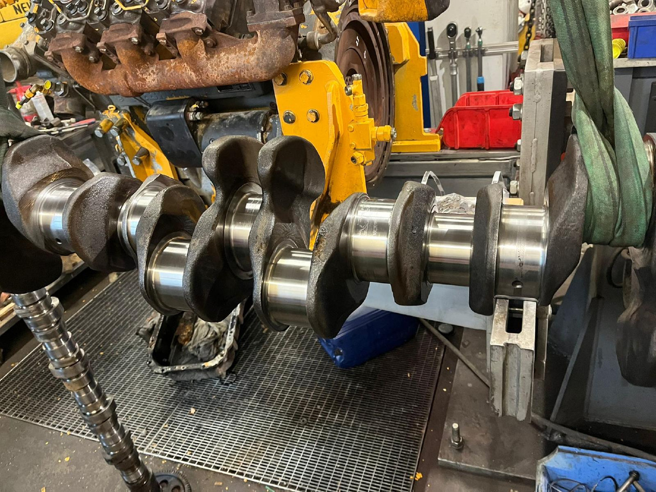 Volvo D 13 J aus L 220 - Cylinder block for Truck: picture 5 Volvo D 13 J aus L 220 - Cylinder block for Truck: picture 5