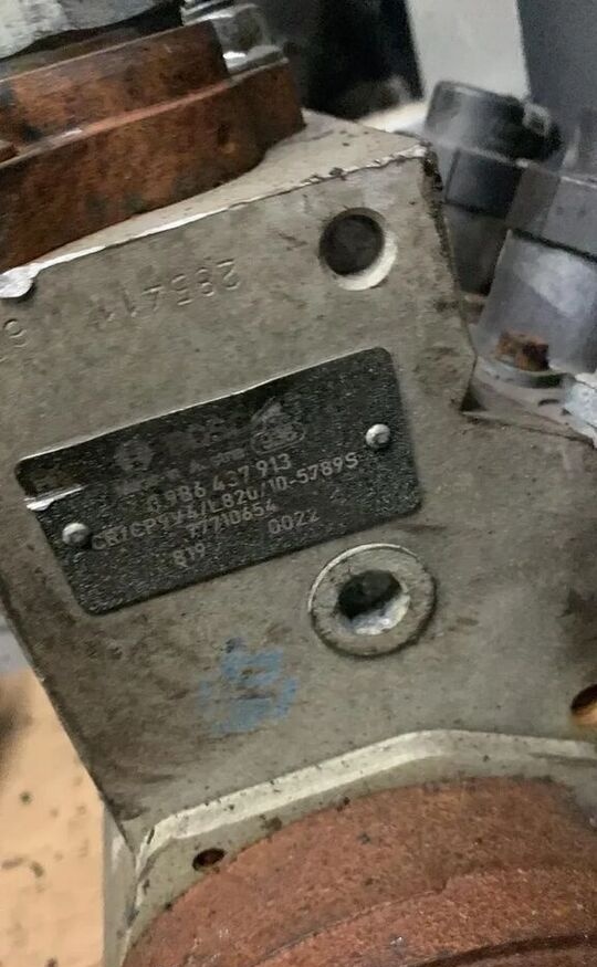 Bosch Pompa Wysokiego Ciśnienia MAN "V" MAN 51.11103-7762 F00BC0 51.11103-7762 truck - Fuel pump for Truck: picture 3 Bosch Pompa Wysokiego Ciśnienia MAN "V" MAN 51.11103-7762 F00BC0 51.11103-7762 truck - Fuel pump for Truck: picture 3