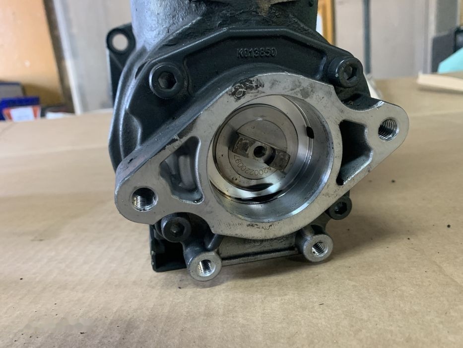 Knorr-Bremse podwójny używany do naprawy LK4936 IVECO Stralis Euro 5, LK4936 450KM, 2012r- truck - Air brake compressor for Truck: picture 4 Knorr-Bremse podwójny używany do naprawy LK4936 IVECO Stralis Euro 5, LK4936 450KM, 2012r- truck - Air brake compressor for Truck: picture 4