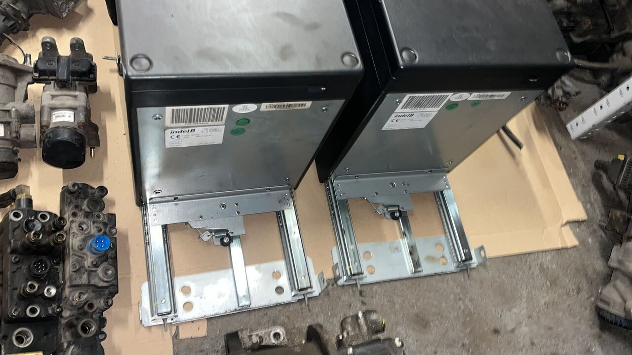 Lodówka Iveco Stralis Indel B SP740 5801710334 IVECO - Cab and interior for Truck: picture 2 Lodówka Iveco Stralis Indel B SP740 5801710334 IVECO - Cab and interior for Truck: picture 2