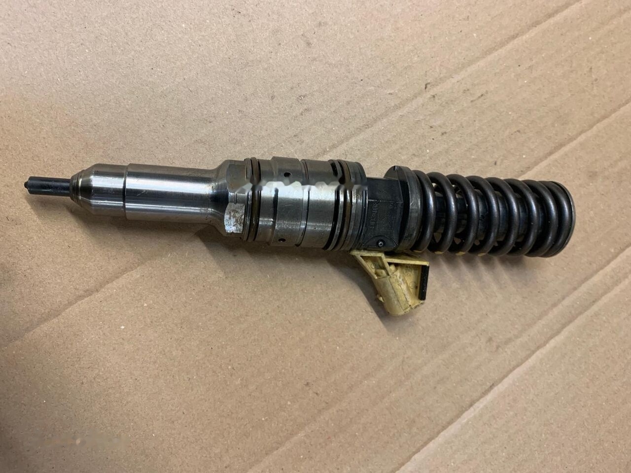 Pompo Iveco Stralis Bosch do regeneracji 0414703004 / 0414703008 - Injector for Truck: picture 3 Pompo Iveco Stralis Bosch do regeneracji 0414703004 / 0414703008 - Injector for Truck: picture 3