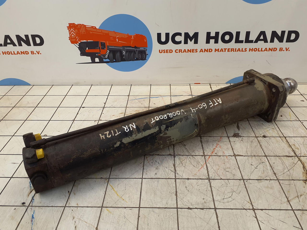 FAUN ATF 60-4 outrigger cylinder front - Hydraulic cylinder for Crane: picture 3 FAUN ATF 60-4 outrigger cylinder front - Hydraulic cylinder for Crane: picture 3