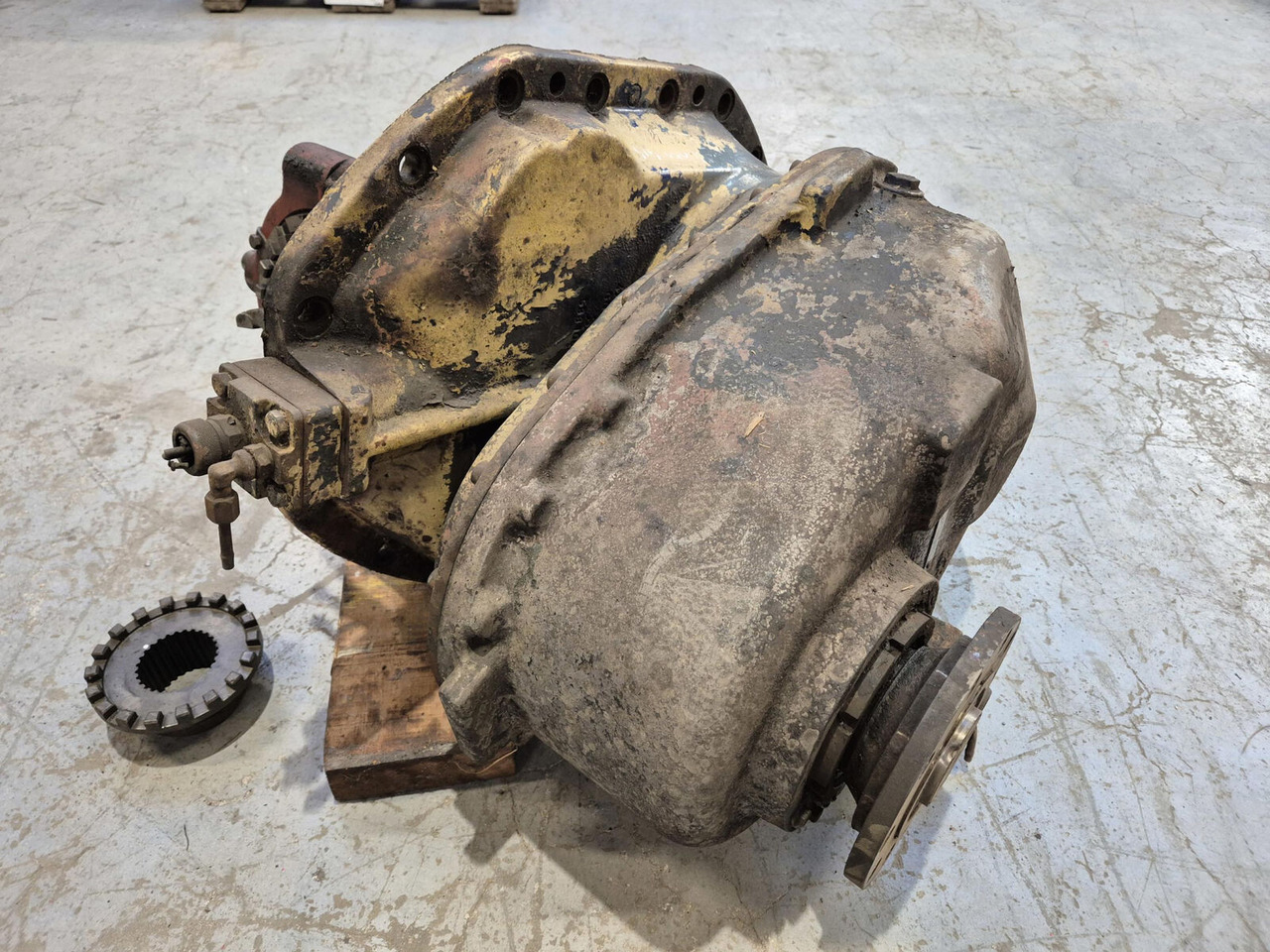 FAUN RTF 60 mid differential 12 x 27 - Differential gear for Mobile crane: picture 3 FAUN RTF 60 mid differential 12 x 27 - Differential gear for Mobile crane: picture 3