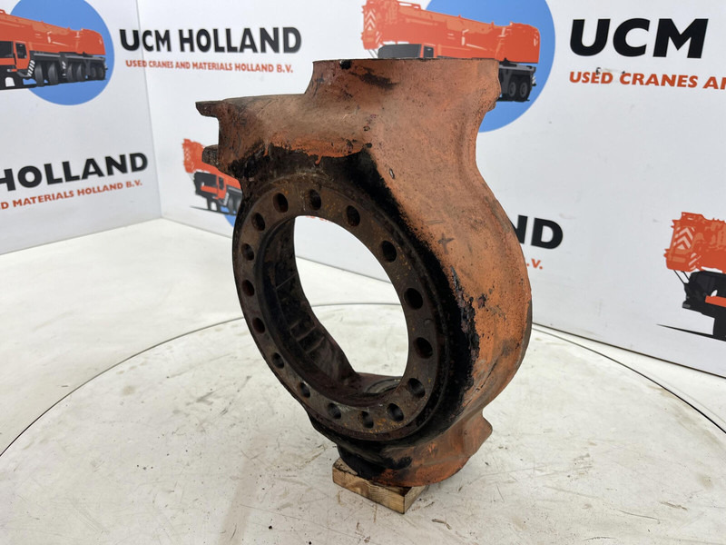 Faun RTF 50 Steering knuckle 16 holes axle 1 right - Steering knuckle for Crane: picture 1 Faun RTF 50 Steering knuckle 16 holes axle 1 right - Steering knuckle for Crane: picture 1