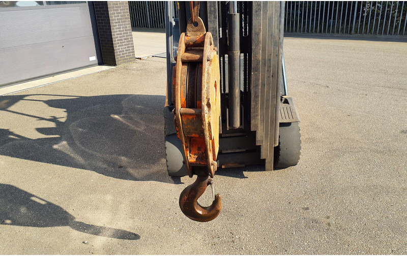 Grove Hookblock 16 mm 1 sheave 15 ton - Loader crane: picture 4 Grove Hookblock 16 mm 1 sheave 15 ton - Loader crane: picture 4