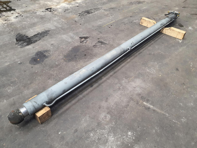 Liebherr LR 1160 DOUBLE-ACTING CYL - Hydraulic cylinder for Crane: picture 1 Liebherr LR 1160 DOUBLE-ACTING CYL - Hydraulic cylinder for Crane: picture 1