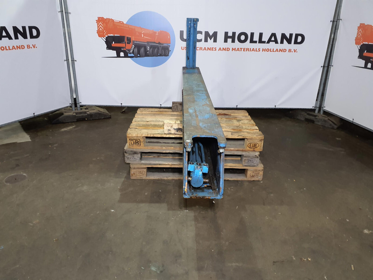 Suspension for Mobile crane Liebherr LTM 1035-3 outrigger beam front complete: picture 6 Suspension for Mobile crane Liebherr LTM 1035-3 outrigger beam front complete: picture 6