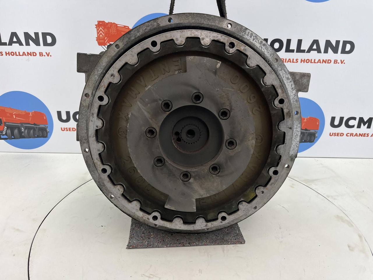 Liebherr LTM 1200/1 Distributor gearbox with coupling - Gearbox for Mobile crane: picture 1 Liebherr LTM 1200/1 Distributor gearbox with coupling - Gearbox for Mobile crane: picture 1
