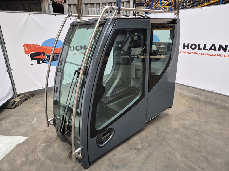 Liebherr LTM upper cab - Cab and interior for Crane: picture 1 Liebherr LTM upper cab - Cab and interior for Crane: picture 1