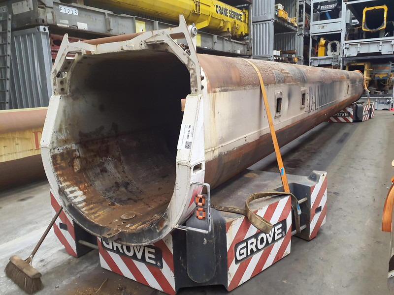 Terex AC 350-1 Telescopic section 1 - Body and exterior for Crane: picture 1 Terex AC 350-1 Telescopic section 1 - Body and exterior for Crane: picture 1